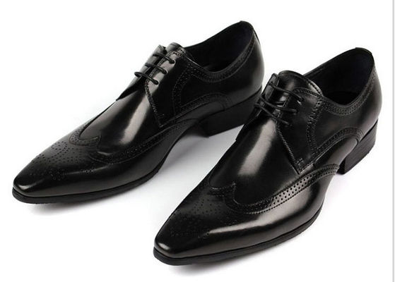 OEM Custom Classic ผู้ชายรองเท้า Brogue สีดํา / สีน้ําตาล กาแฟ ตัดดอกไม้รองเท้าอ็อกซ์ฟอร์ด