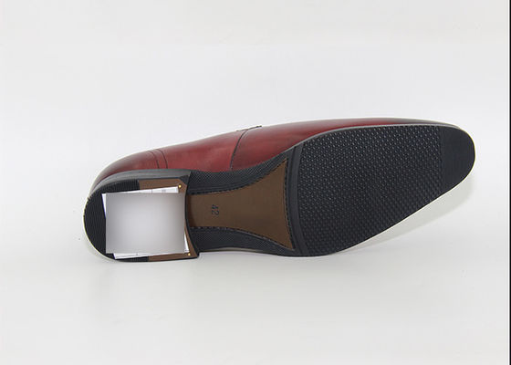 Tassel รองเท้าส้นต่ํา รองเท้าแต่งงาน Loafers สไตล์ Bullock Round Toe รองเท้าอ็อกซ์ฟอร์ด