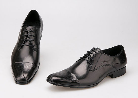 รองเท้านักธุรกิจ ชุดผู้ชาย รองเท้าสไตล์อังกฤษ สีหนังแท้ ส้นเท้า Brogue