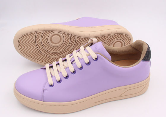 สีขาล่างสตรี สีขาหนัง รอบเท้า ขนาดต่าง ๆ