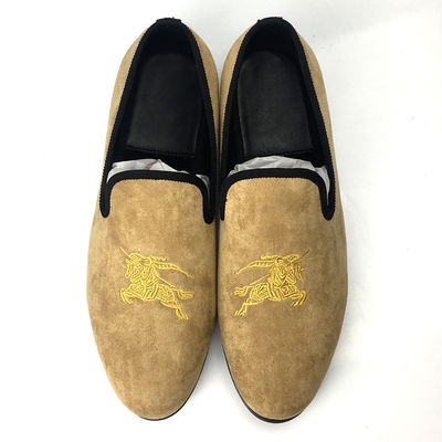 Tassel Mens Velvet Loafers สีขีดผ้าใบ