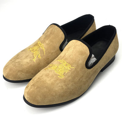 Tassel Mens Velvet Loafers สีขีดผ้าใบ