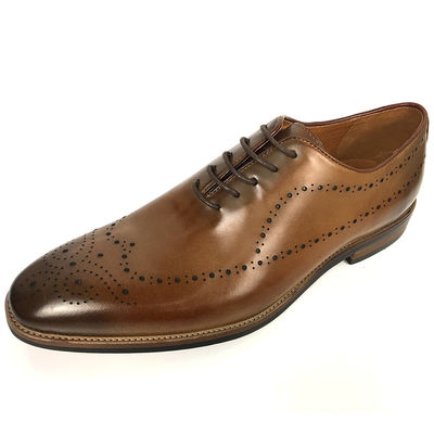 สไตล์อังกฤษ แฟชั่น ผู้ชาย สํานักงาน รูปแบบหนัง Brogue รองเท้าที่มีขนาดใหญ่