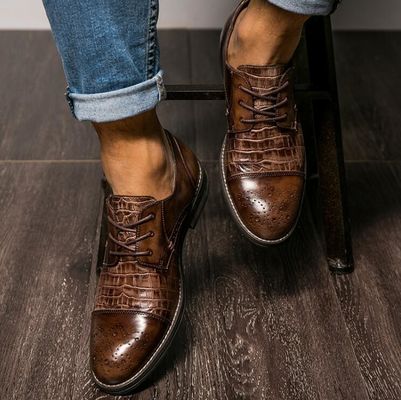 รองเท้าหนังหมึก Patina รองเท้าผู้ชาย ปลายปีก Brogue รองเท้าผู้ชายหนังแปลก