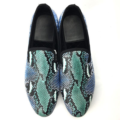 ดีไซน์สวยงาม สีงู ชาย Loafers Wear ทนทาน ชาย รองเท้าขับรถหนัง