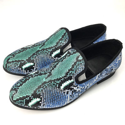 ดีไซน์สวยงาม สีงู ชาย Loafers Wear ทนทาน ชาย รองเท้าขับรถหนัง