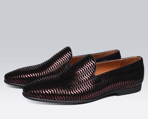 สีน้ําตาล อิตาลี หนัง Loafers ผู้ชาย หนัง Loafers เนื้อผงที่มีรูปคลื่น