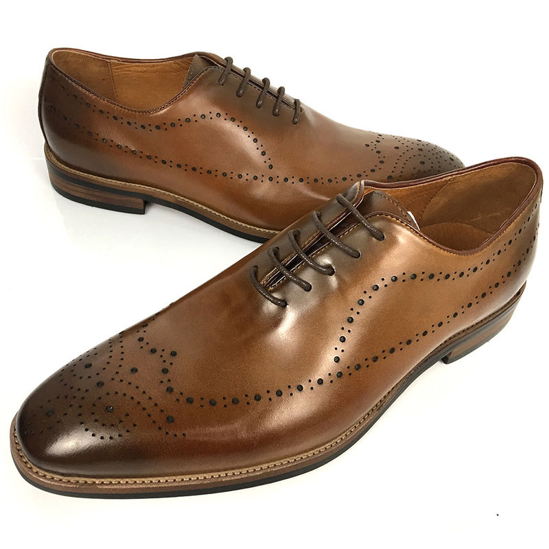 สไตล์อังกฤษ แฟชั่น ผู้ชาย สํานักงาน รูปแบบหนัง Brogue รองเท้าที่มีขนาดใหญ่